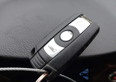 2006 BMW 325I from USA, damaged, VIN WBAVB13506PT22387